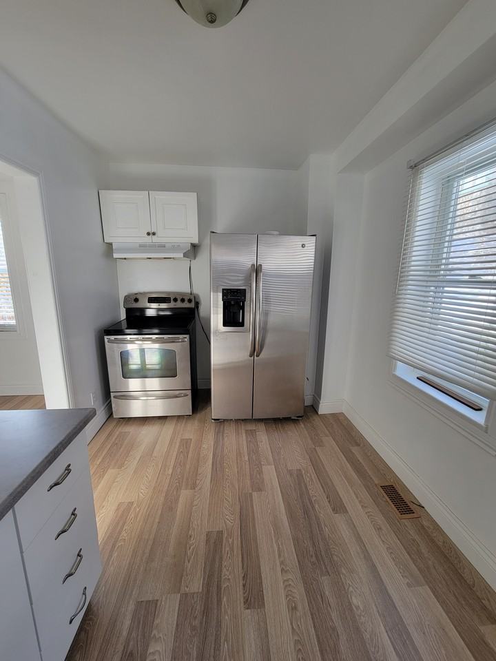 3 bedroom home - Photo 2 of 21