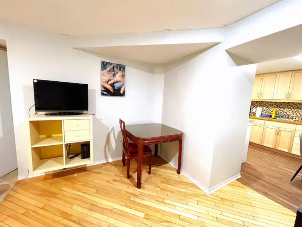 570 Rue Milton #28A - Photo 4 of 15