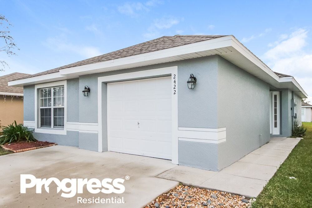 2422 Ashecroft Dr - Photo 3 of 21