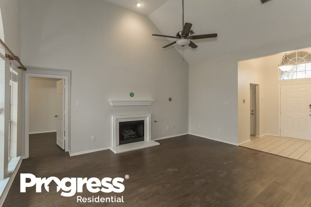 4758 Salmon Run Way - Photo 3 of 16
