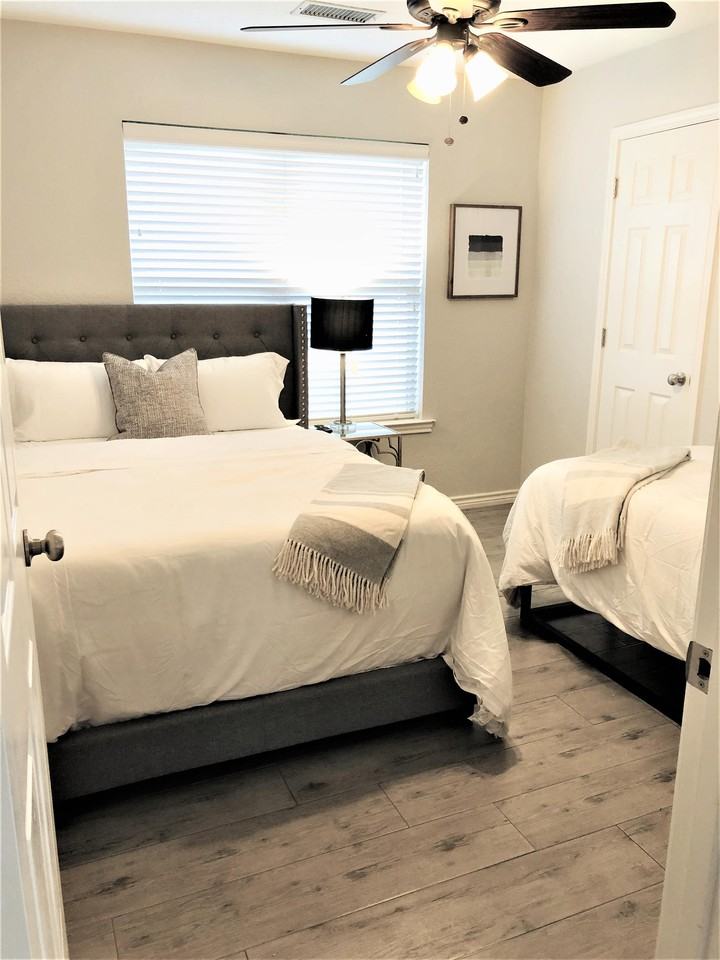 5205 Blue Haven Dr #1 - Photo 7 of 22