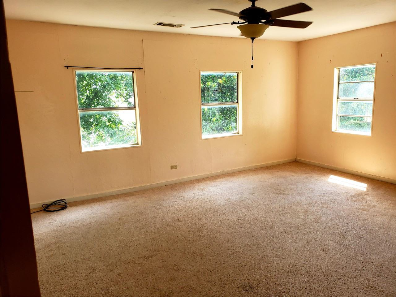 622 N 3rd Ave #2 - Photo 3 of 8