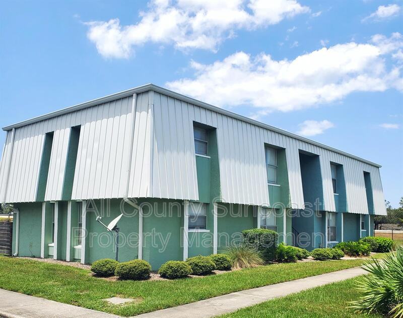 7450 35th St N #604 - Photo 2 of 8