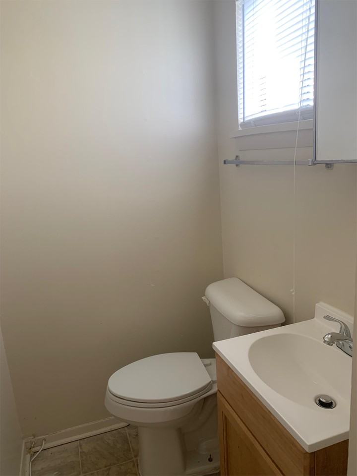1914 Cosby St #1 - Photo 4 of 12
