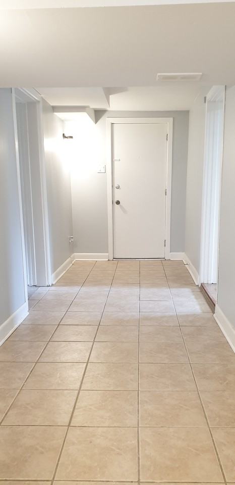 1086 Apolydor Apartments in Heron Park, Ottawa, ON K1H 8A9 Zumper