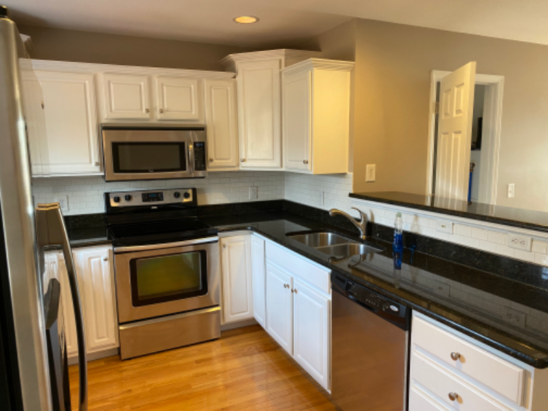 182 Montvale Rd - Photo 4 of 14