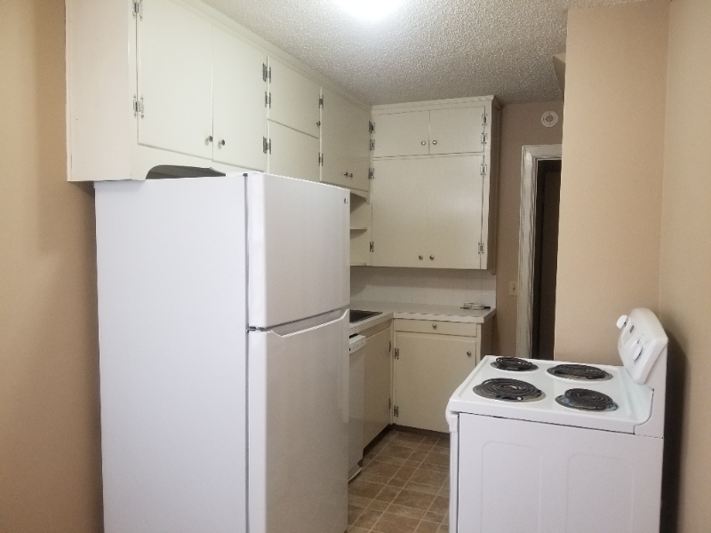 1460 N Burns St - Photo 2 of 14