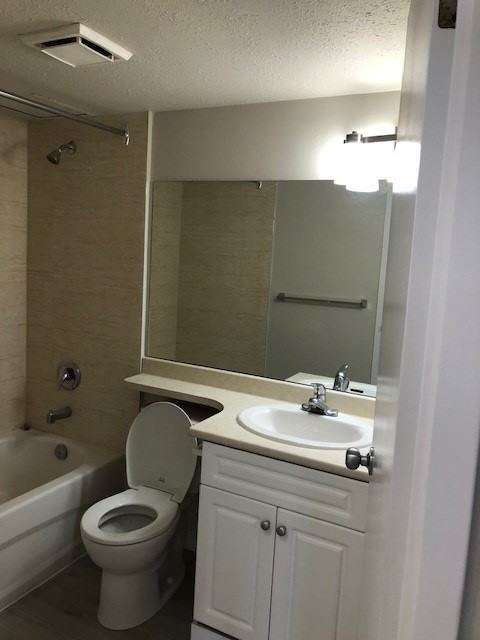 Westside Apartments - Photo 3 of 6