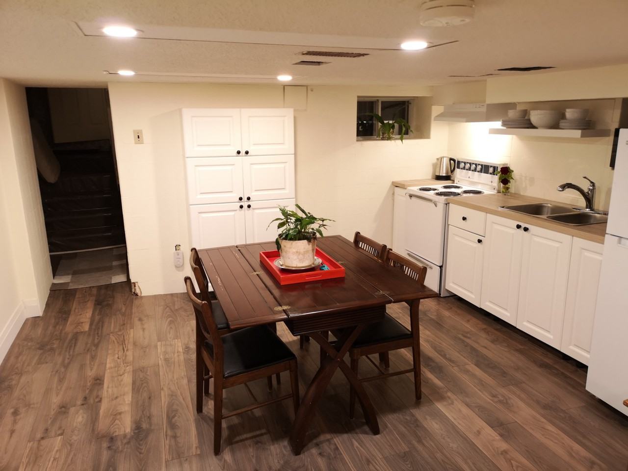 Emerson Ave & Dupont St