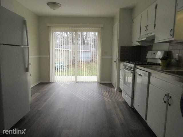 3995 Groveland Ave Sw - Photo 3 of 10