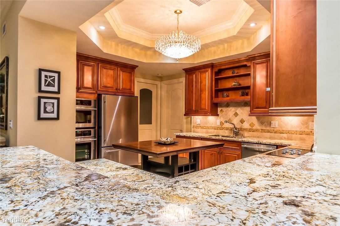 3325 Ne 14th Ct - Photo 3 of 5