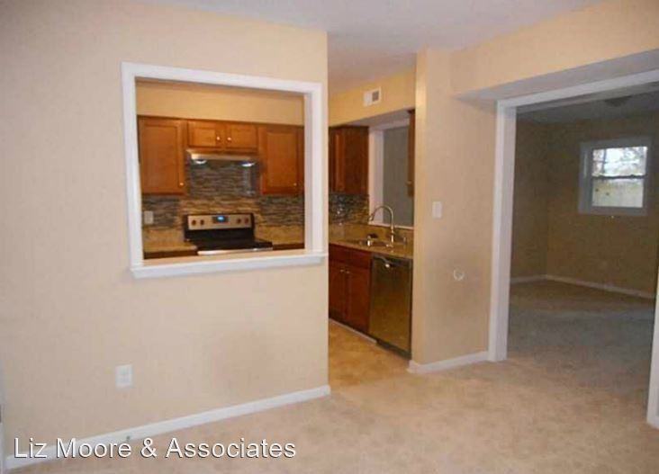 403 Savage Dr #C - Photo 3 of 4