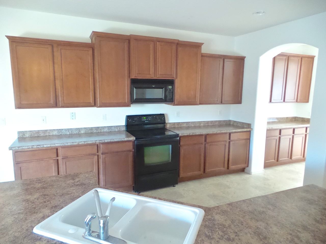 3033 E Blue Ridge Way - Photo 2 of 16