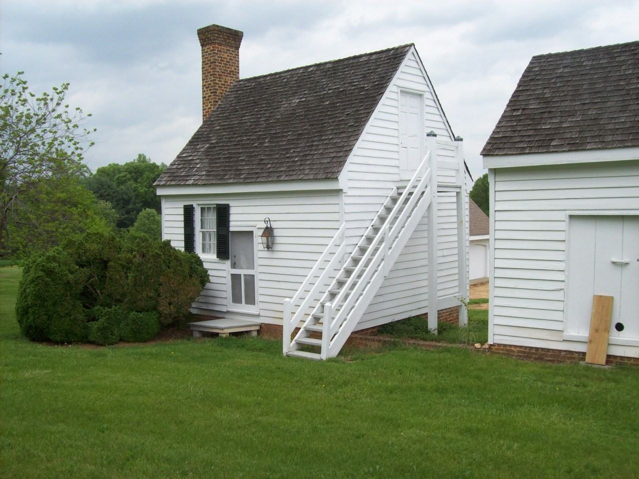 13001 Dykeland Rd - Photo 2 of 7