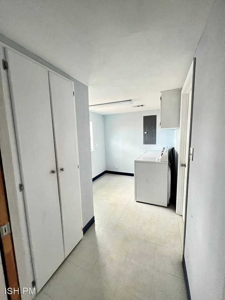 1436 Lincoln St - Photo 2 of 5