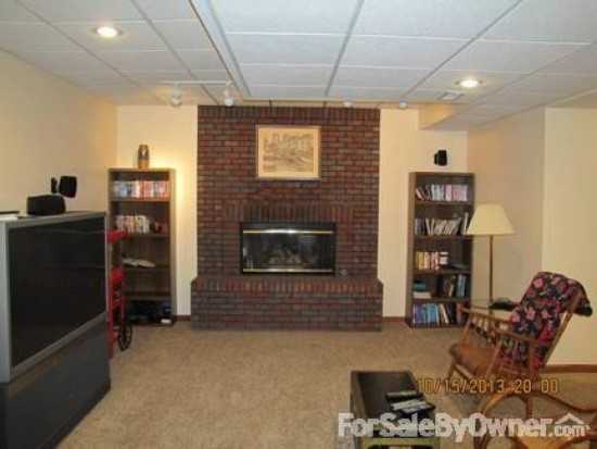 5123 N 139th Ave - Photo 3 of 40