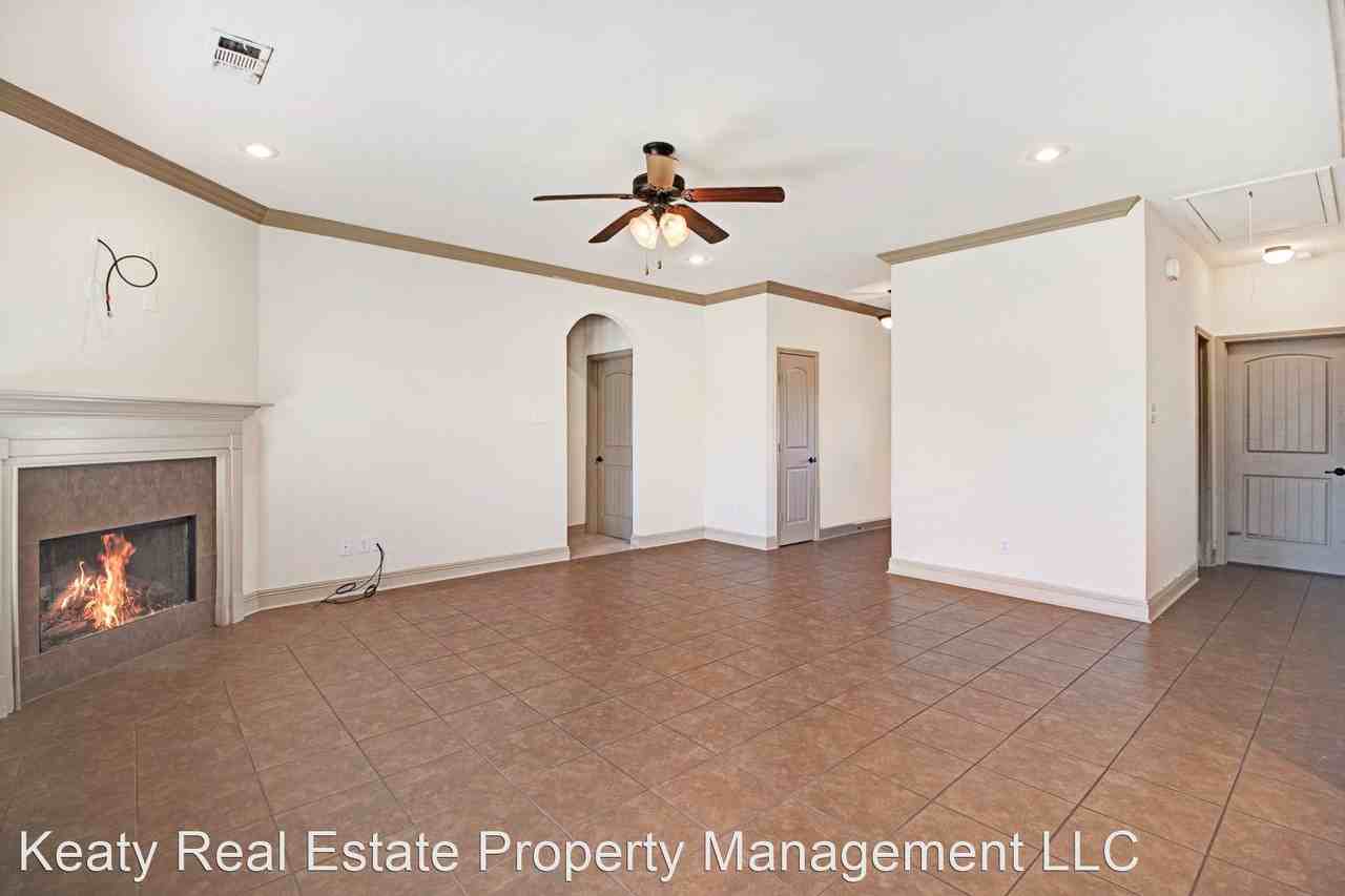 105 Picket Ln - Photo 3 of 16