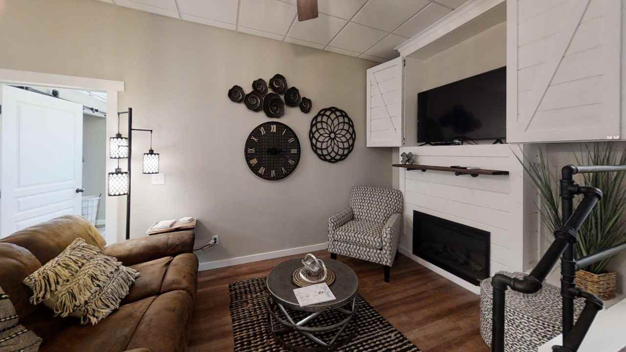 421 Main St #201 - Photo 7 of 25