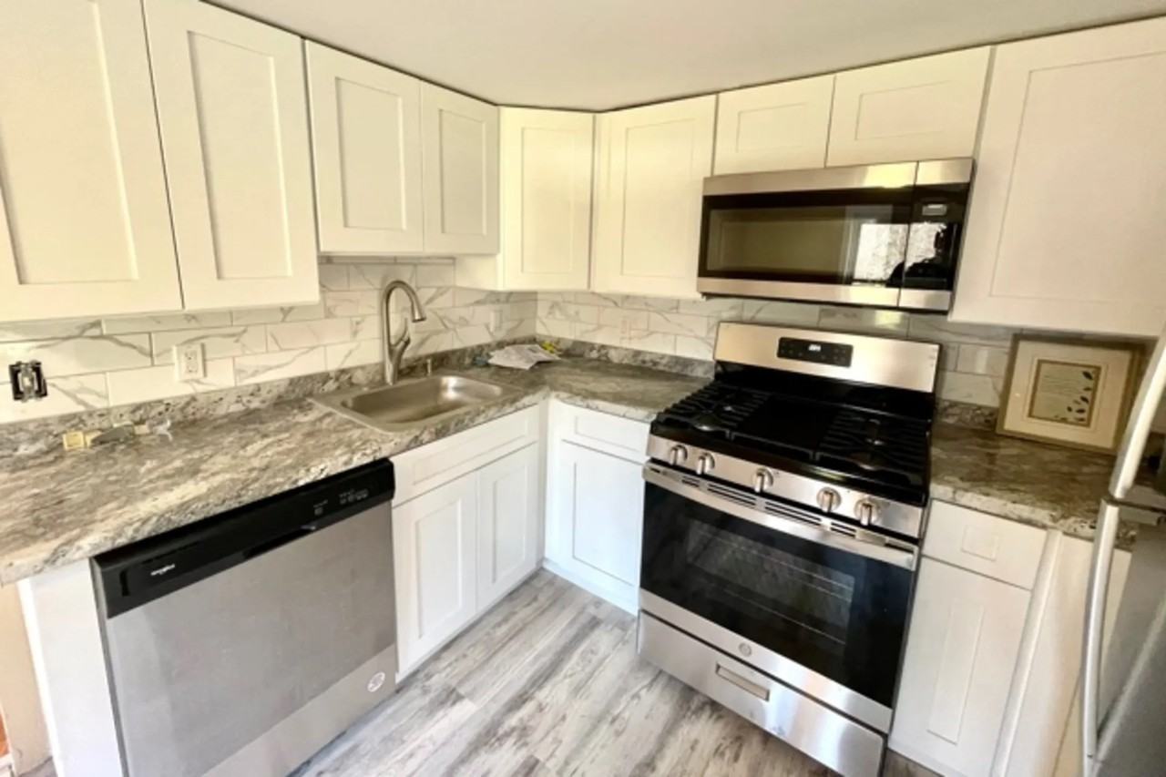 34 Anthony Rd - Photo 2 of 23