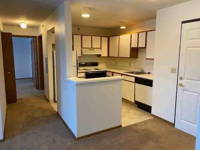 Abbott Parkside Senior 55+ - Photo 3 of 27