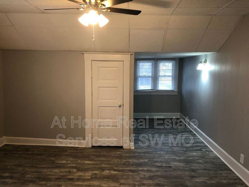 649 S Main Ave #3 - Photo 3 of 5
