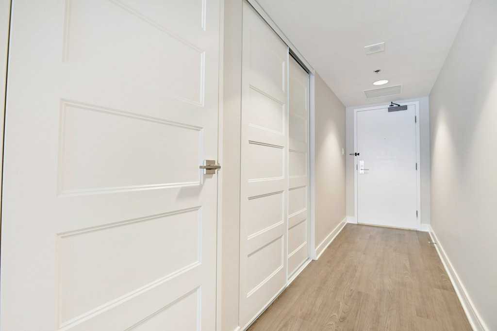 186 Lyon Street North #1012