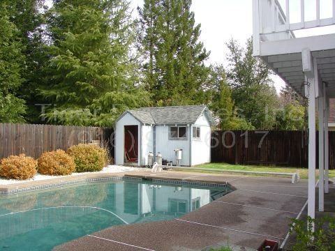 122 Goodell Rd - Photo 3 of 18