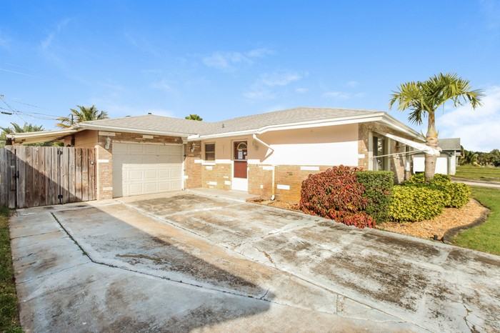 712 Tupelo Dr - Photo 2 of 17