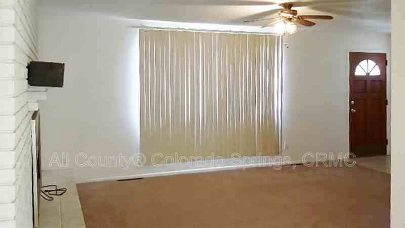 1910 Monterey Rd - Photo 7 of 8