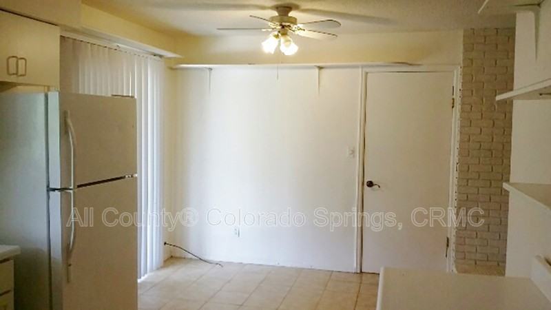 1910 Monterey Rd - Photo 4 of 8