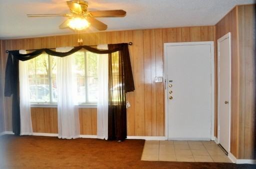 1737 Virginia Dr - Photo 2 of 10