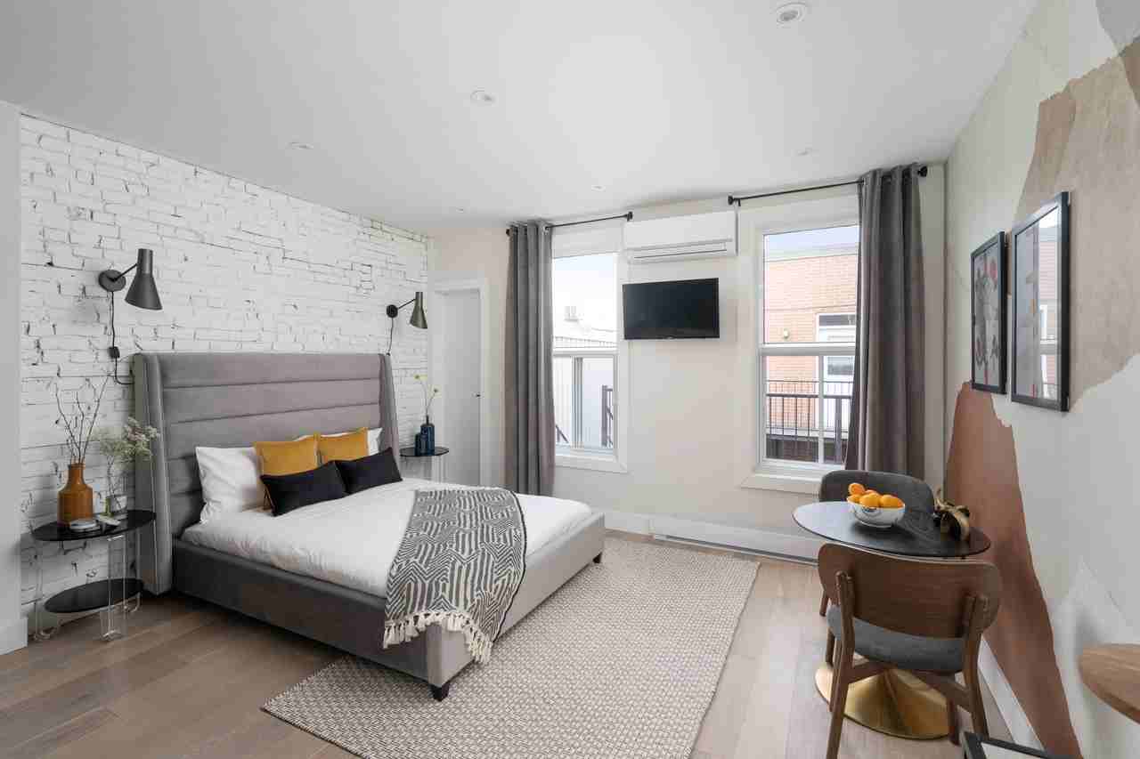 4265 Rue Saint-Denis ##1 — photo 2