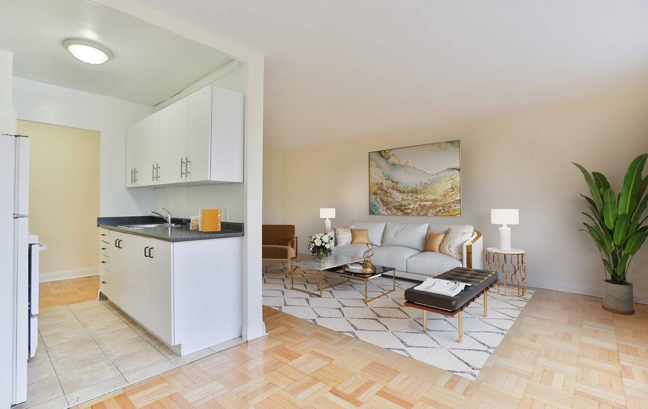 1639 Bloor St. West - Photo 2 of 8