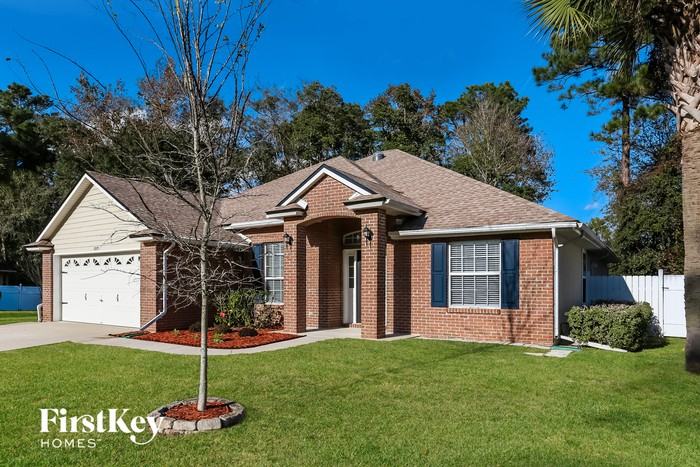 1019 Gallant Fox Cir N - Photo 2 of 15