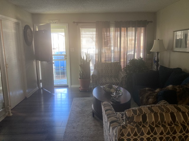 2731 N Grove St #3 - Photo 2 of 10