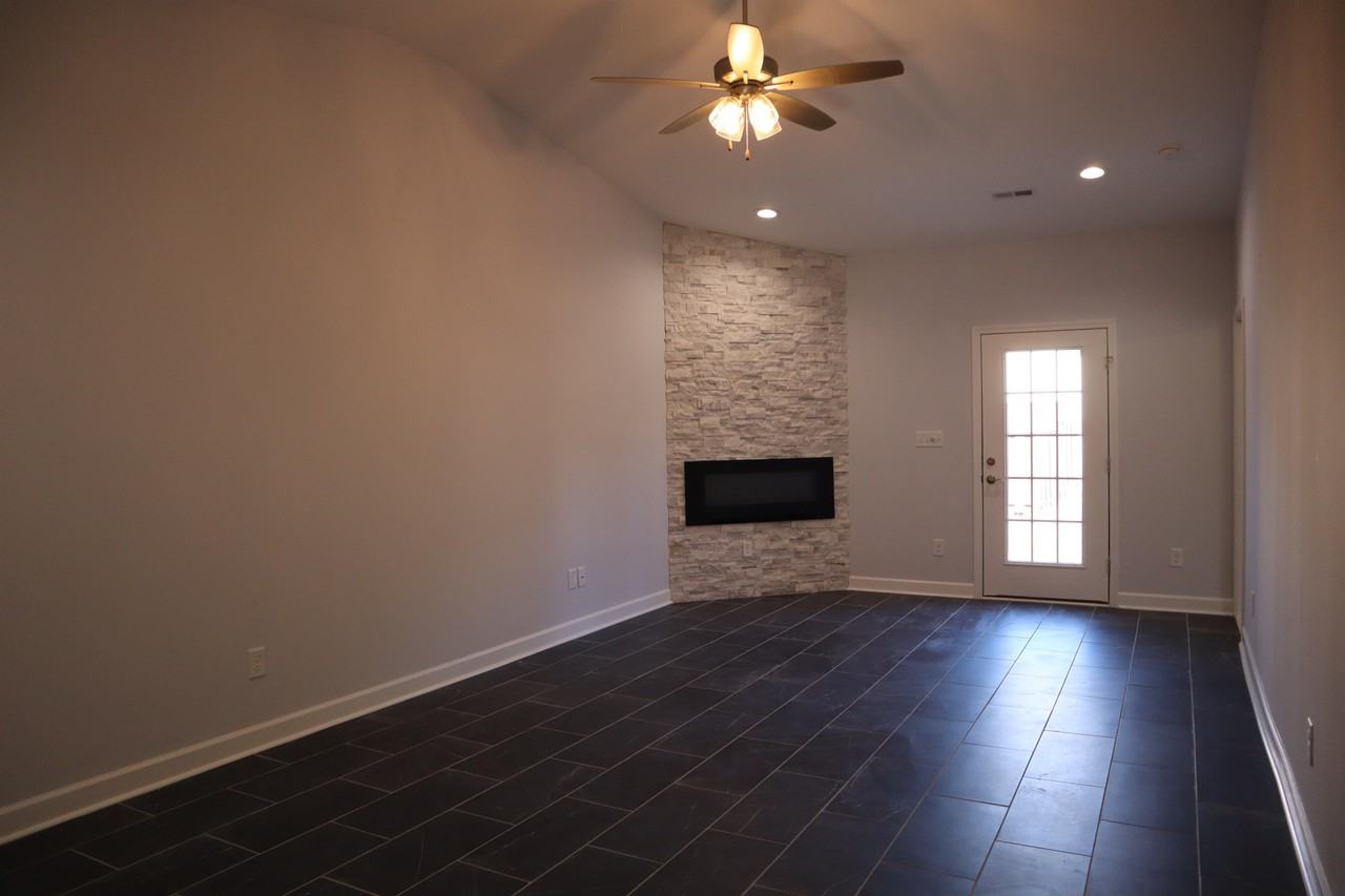 1506 S Taylor St #1 - Photo 6 of 18