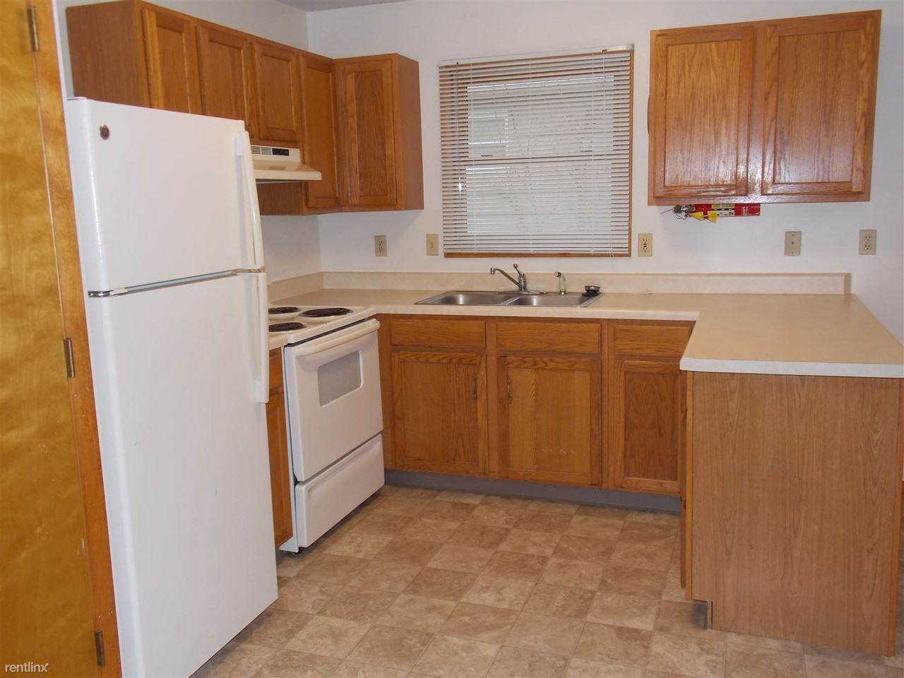 1740 S Covey Ln - Photo 3 of 32