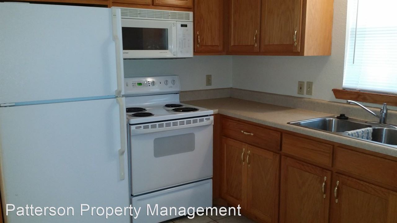 434 Hutton Ln - Photo 3 of 6