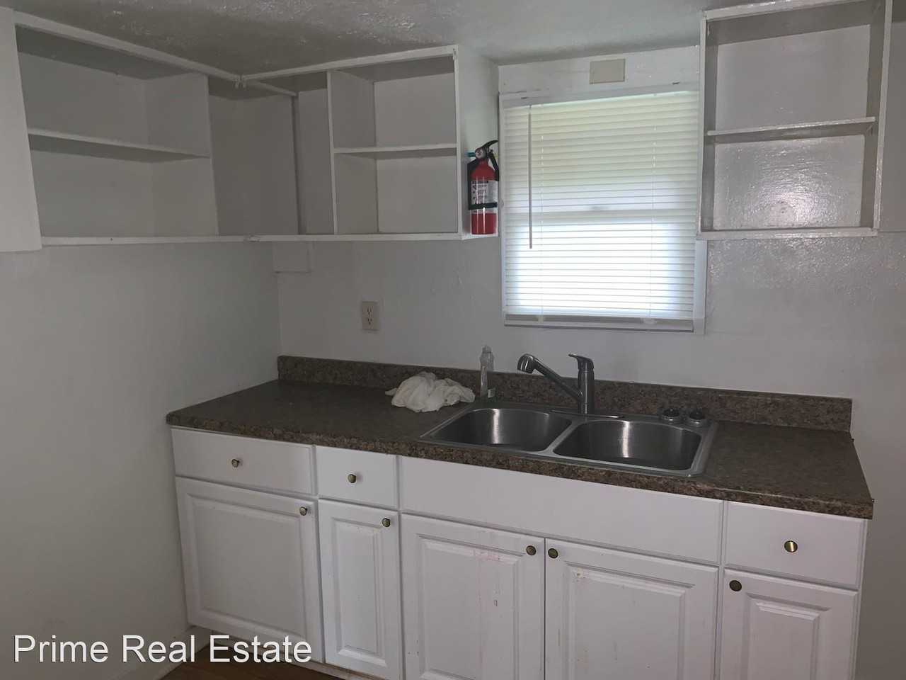 2715 Marguerite St - Photo 3 of 5