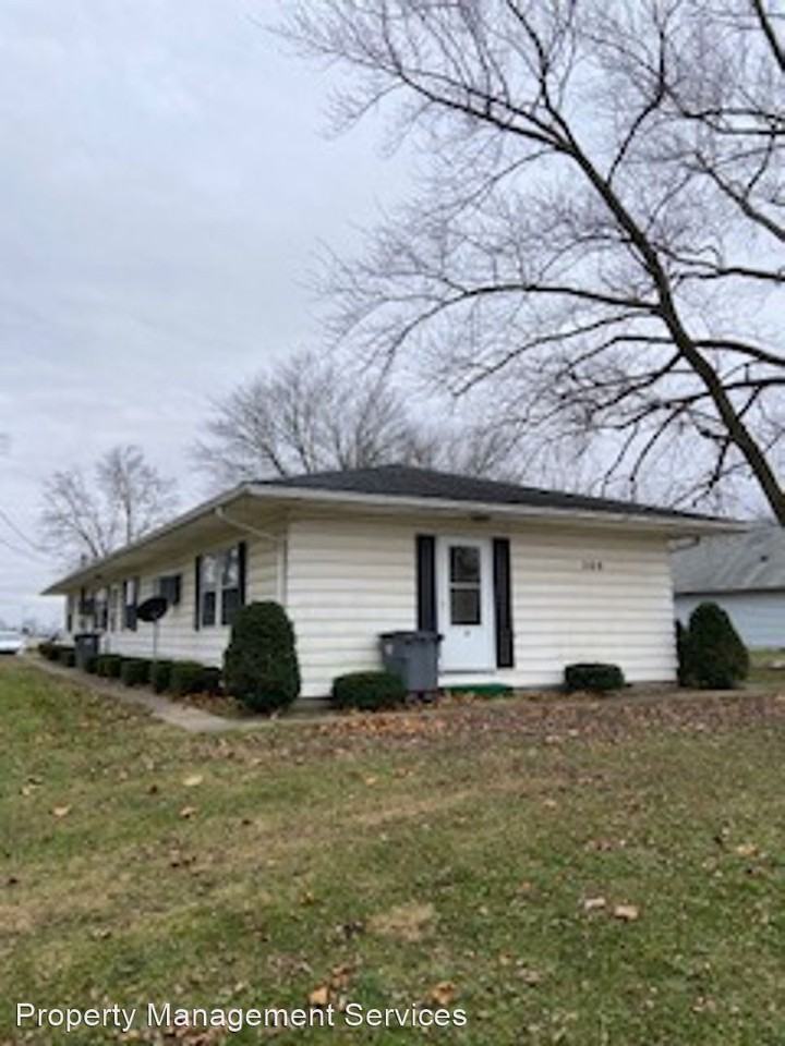 209 Railroad St Apartments in Wakarusa, IN 46573 Zumper