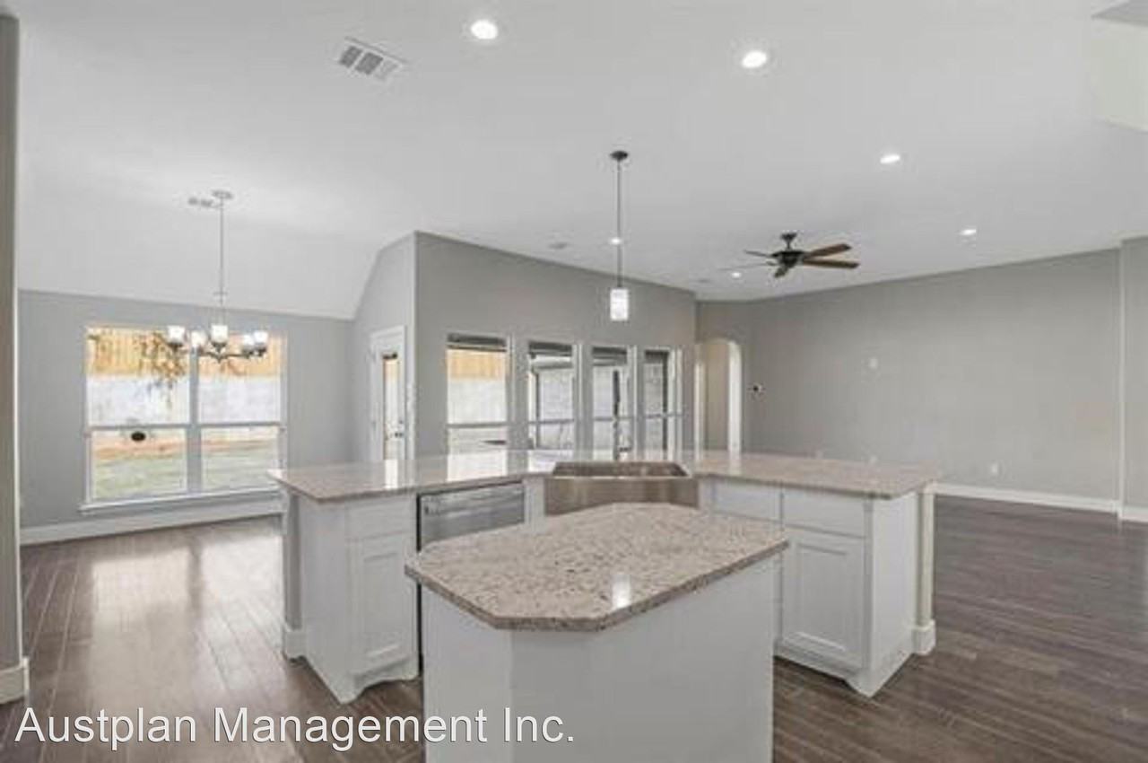 321 Norman Dr - Photo 3 of 14