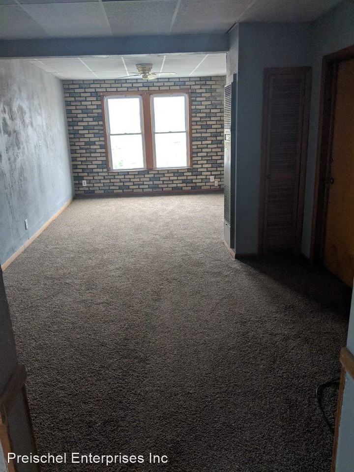 42 Lester Street - Photo 3 of 8