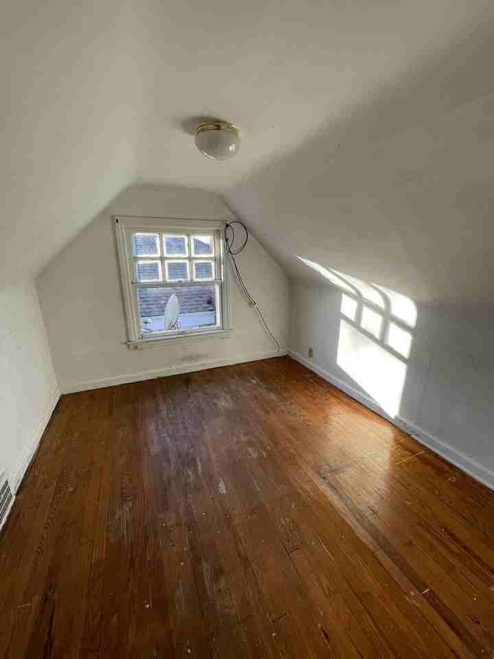 13694 Cedar Rd - Photo 2 of 15