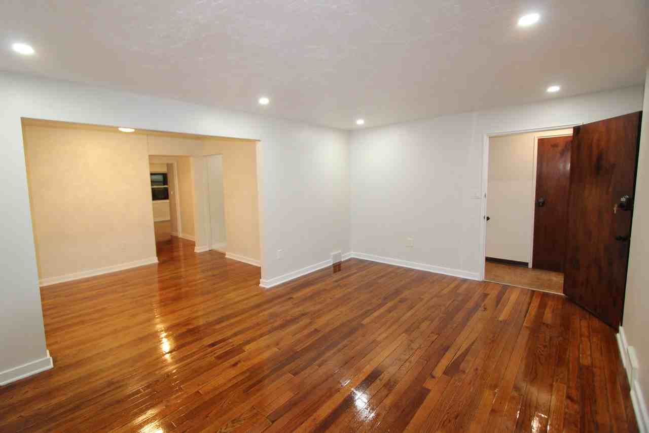 4511 Main Street #2