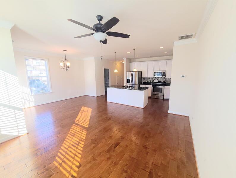1136 Winsford Ln - Photo 2 of 17