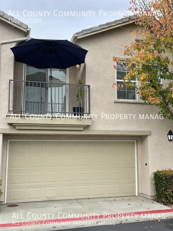 31890 Delfina Way - Photo 3 of 33