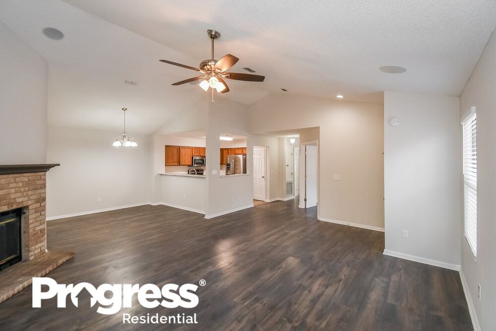 3825 Millpoint Dr - Photo 2 of 21