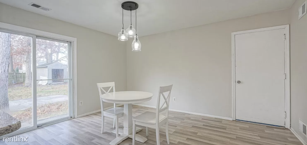 1 Hercules Ct - Photo 3 of 7