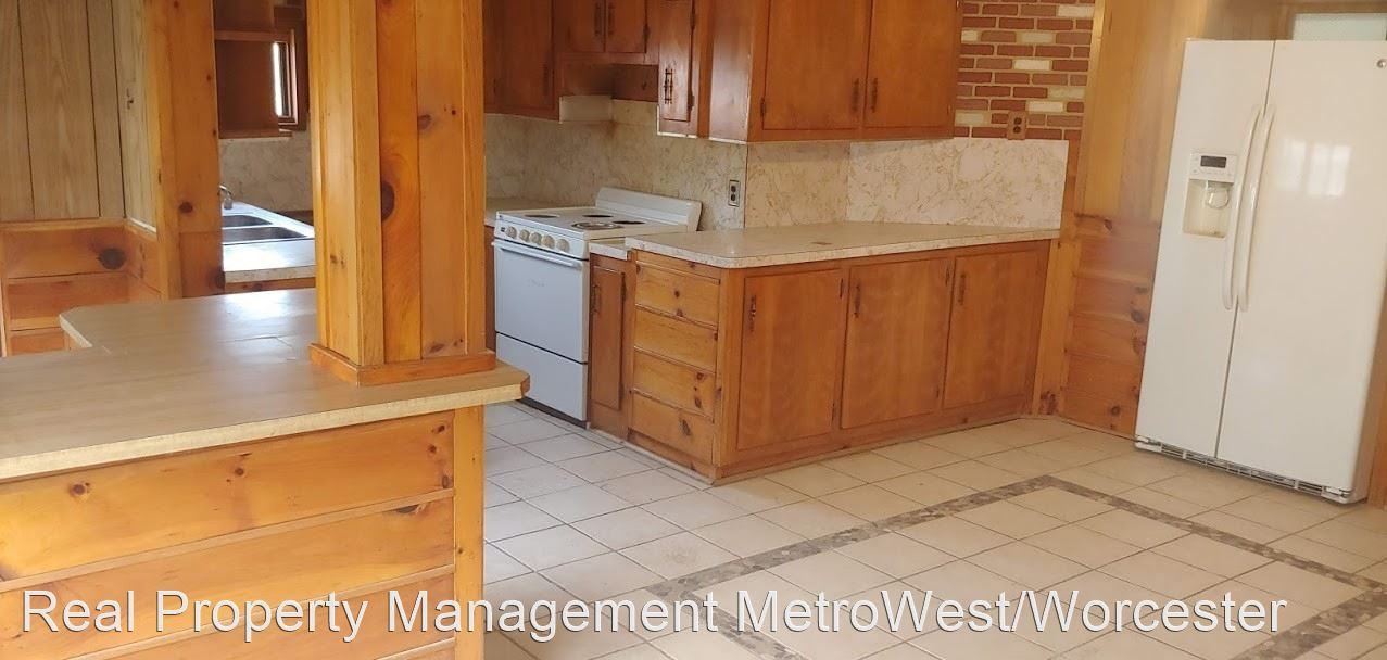 1 Railroad Ct - Photo 2 of 13