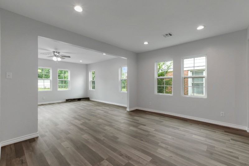 2045 N Nebraska Ave - Photo 7 of 7